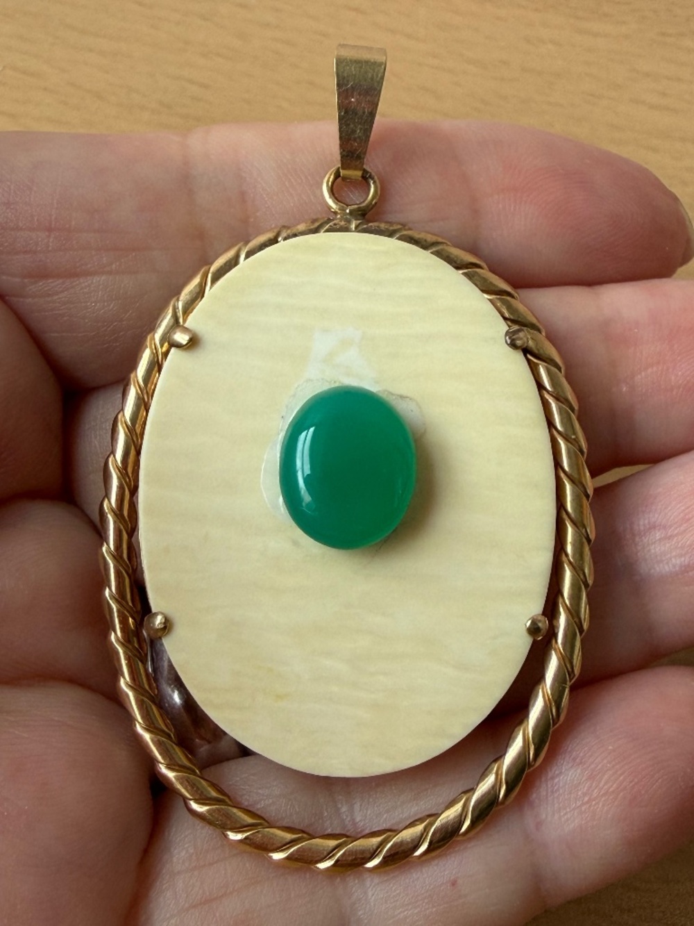 Vintage Winard Cameo & Green Chrysoprase cabochon Pendant 12k Yellow Gold Filled